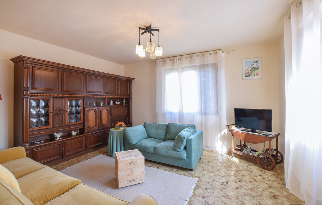 Maison 8 personnes à Lari - Photo 3