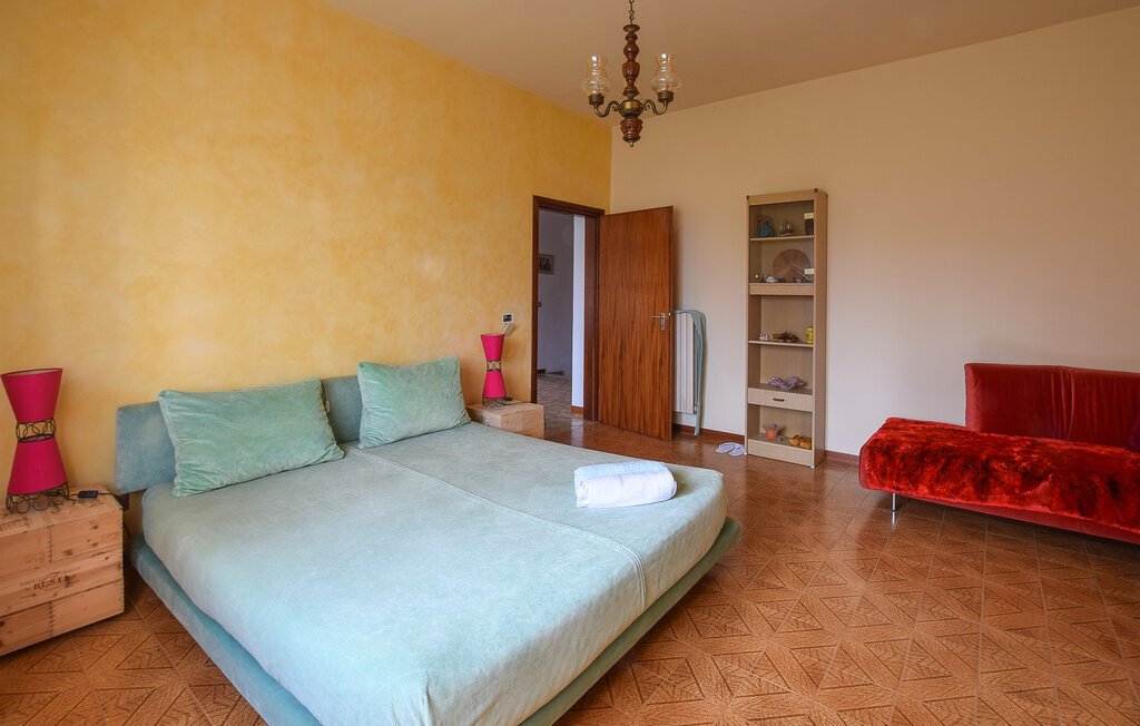 Maison 8 personnes à Lari - Photo 7