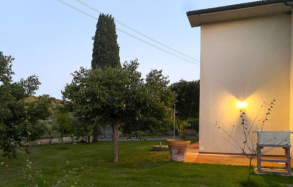 Maison 8 personnes à Lari - Photo 13