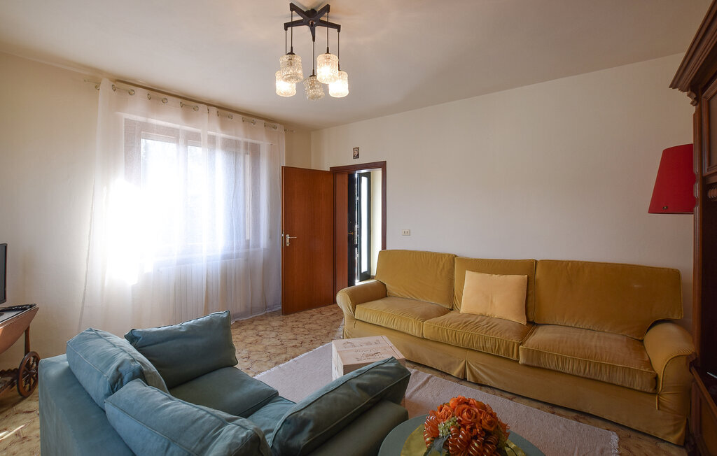 Maison 8 personnes à Lari - Photo 21