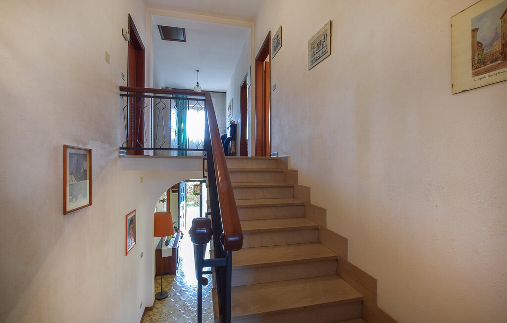 Maison 8 personnes à Lari - Photo 25
