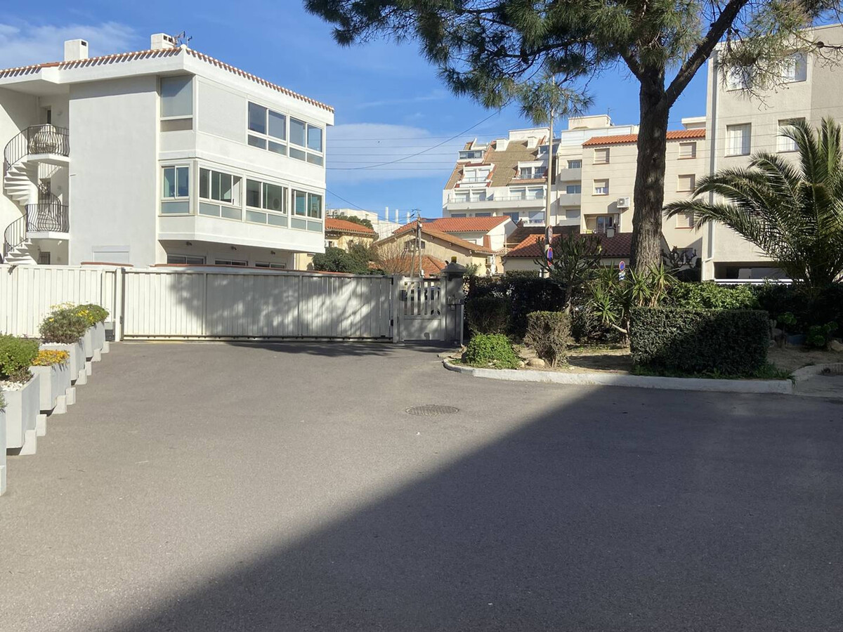 T2 rez-de-jardin à 50 m de la plage, parking sécurisé - Photo 15