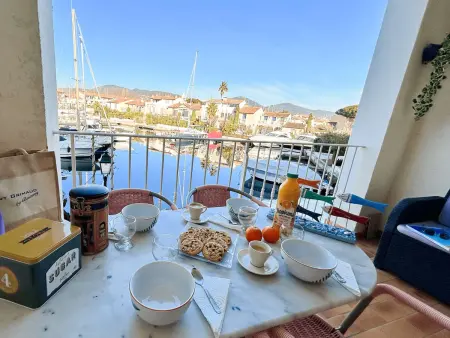Location appartement à Port Grimaud, Appartement charmant avec parking - 4 pers.