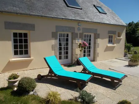 Location maison à Plonéour Lanvern, Bretonisches Ferienhaus in Meeresnähe mit Garten