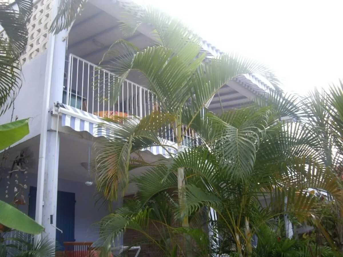 Appartement lumineux avec terrasse privée et piscine au Gosier - Photo 11