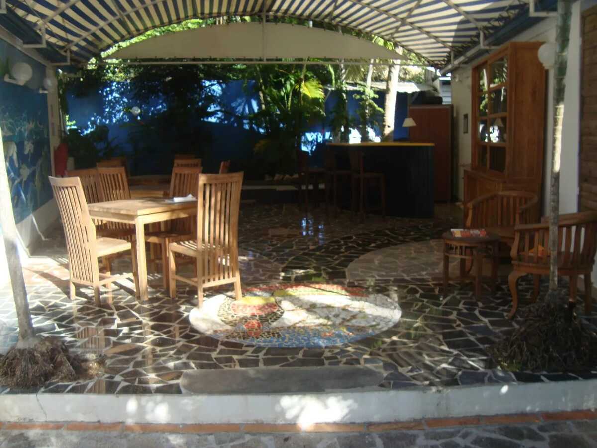 Appartement lumineux avec terrasse privée et piscine au Gosier - Photo 12