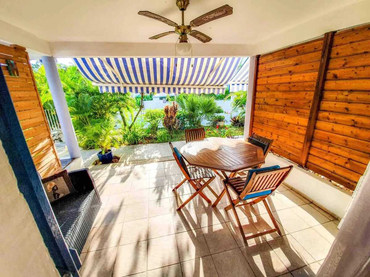 Appartement lumineux avec terrasse privée et piscine au Gosier - Photo 13