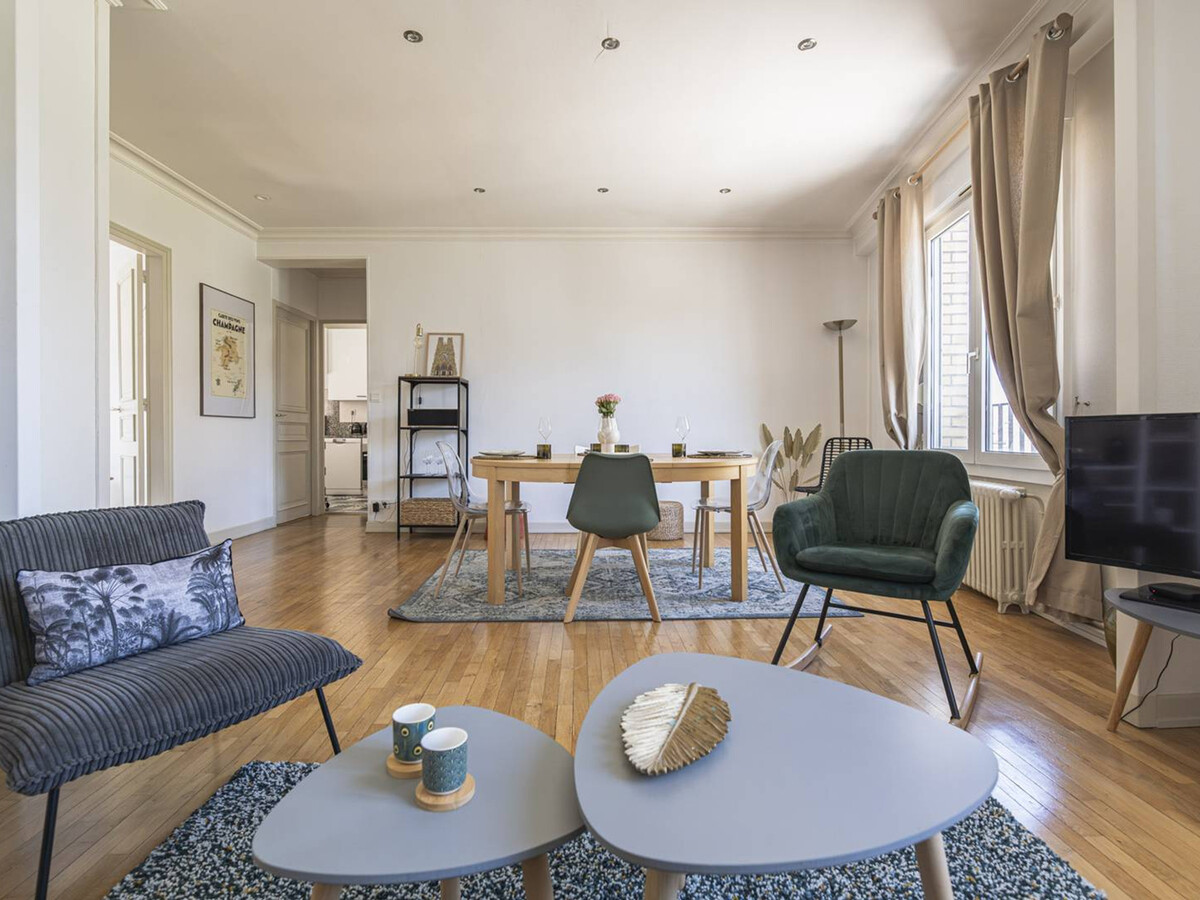 Duplex élégant au cœur de Reims - 2 chambres - Photo 2