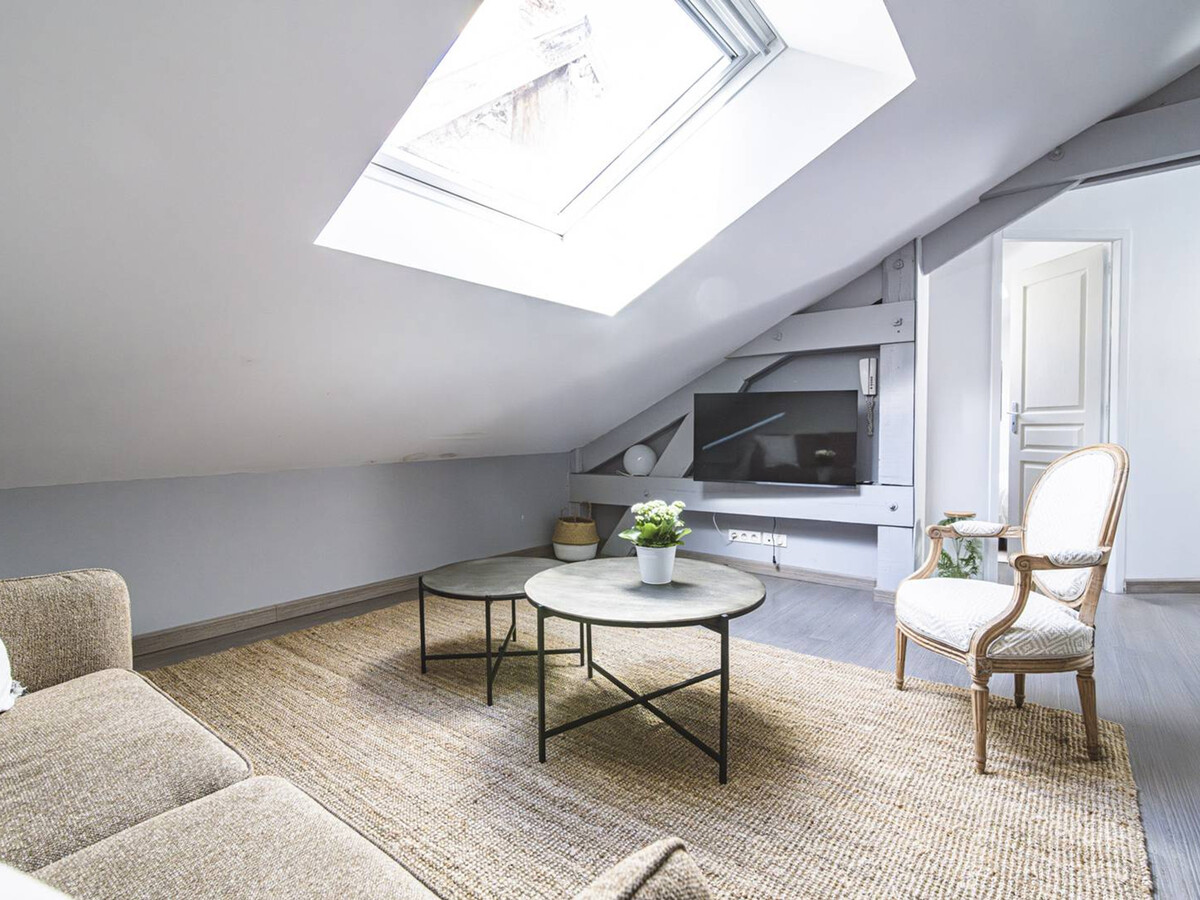 Appartement rénové 4 pers. à Reims, près de la gare - Photo 2