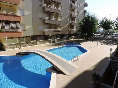 Location appartement à Pineda de Mar, Appartement à Pineda de Mar pour 4 pers. avec piscine, proche plage et commodités