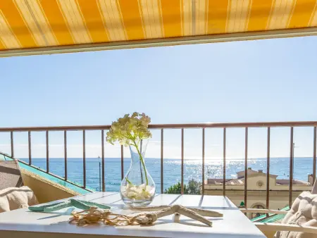 Location appartement à Pineda de Mar, Confort moderne et vue mer à Pineda de Mar