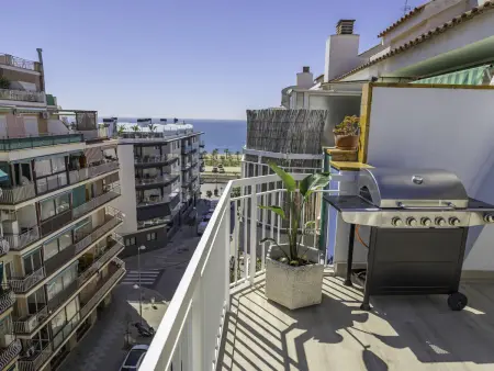 Location appartement à Pineda de Mar, Penthouse cosy à Pineda de Mar avec grande terrasse