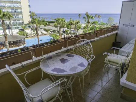 Location appartement à Pineda de Mar, Appartement familial à 70m de la plage avec piscine, Pineda de Mar
