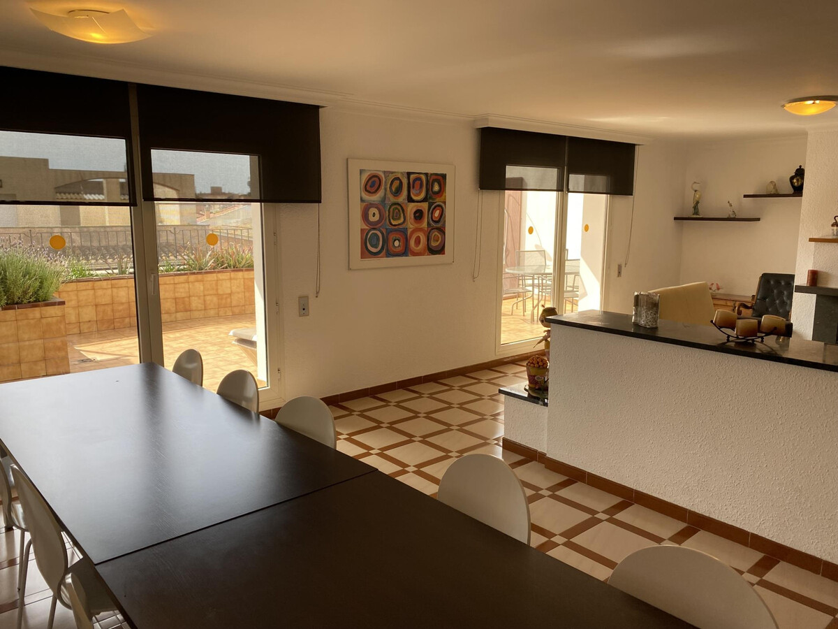 Attique 10 pers, 5 chambres & terrasse 70m² à Palamós - Photo 5