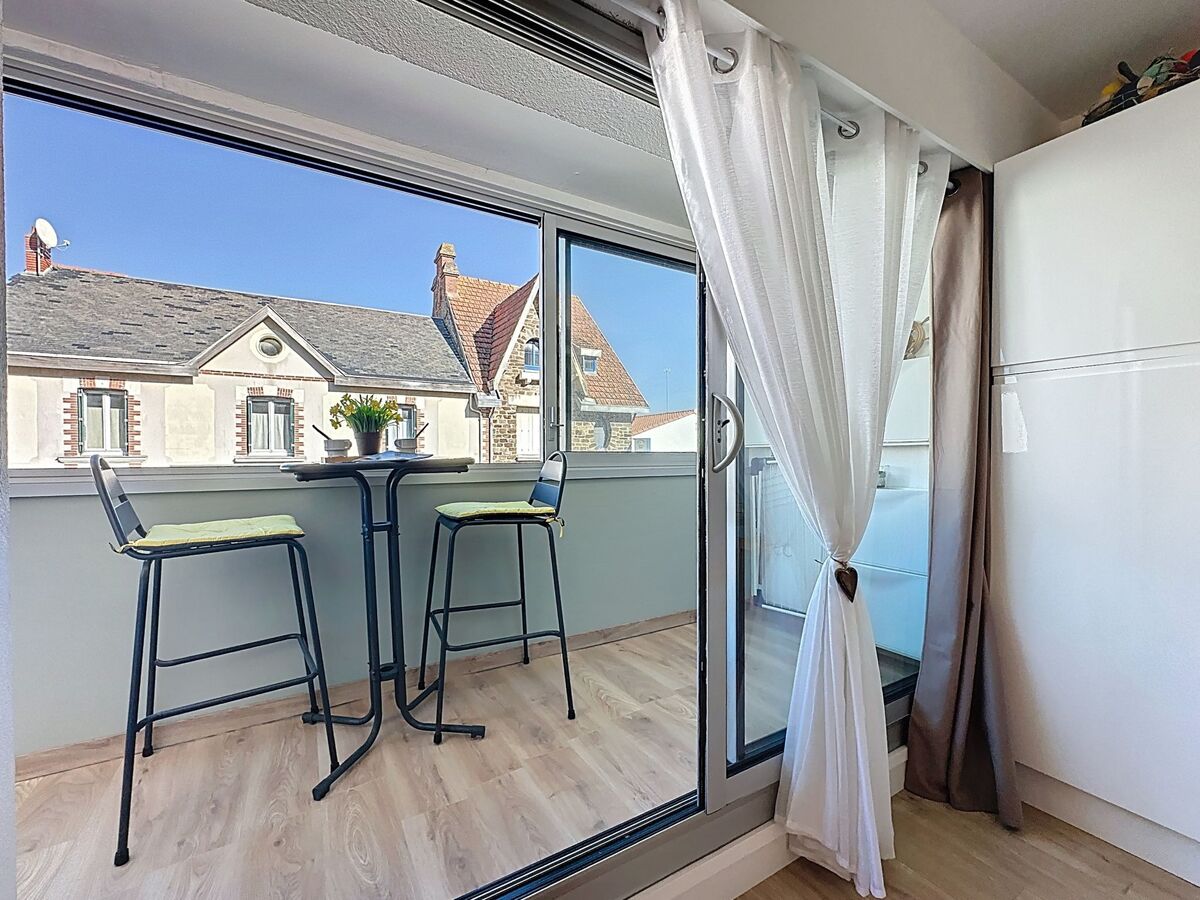 Appartement 2 pièces à 130 m de la plage - Photo 2