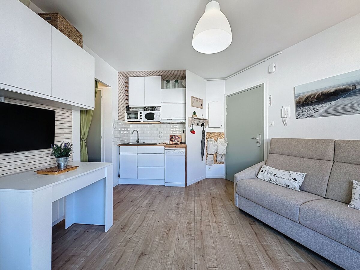 Appartement 2 pièces à 130 m de la plage - Photo 4