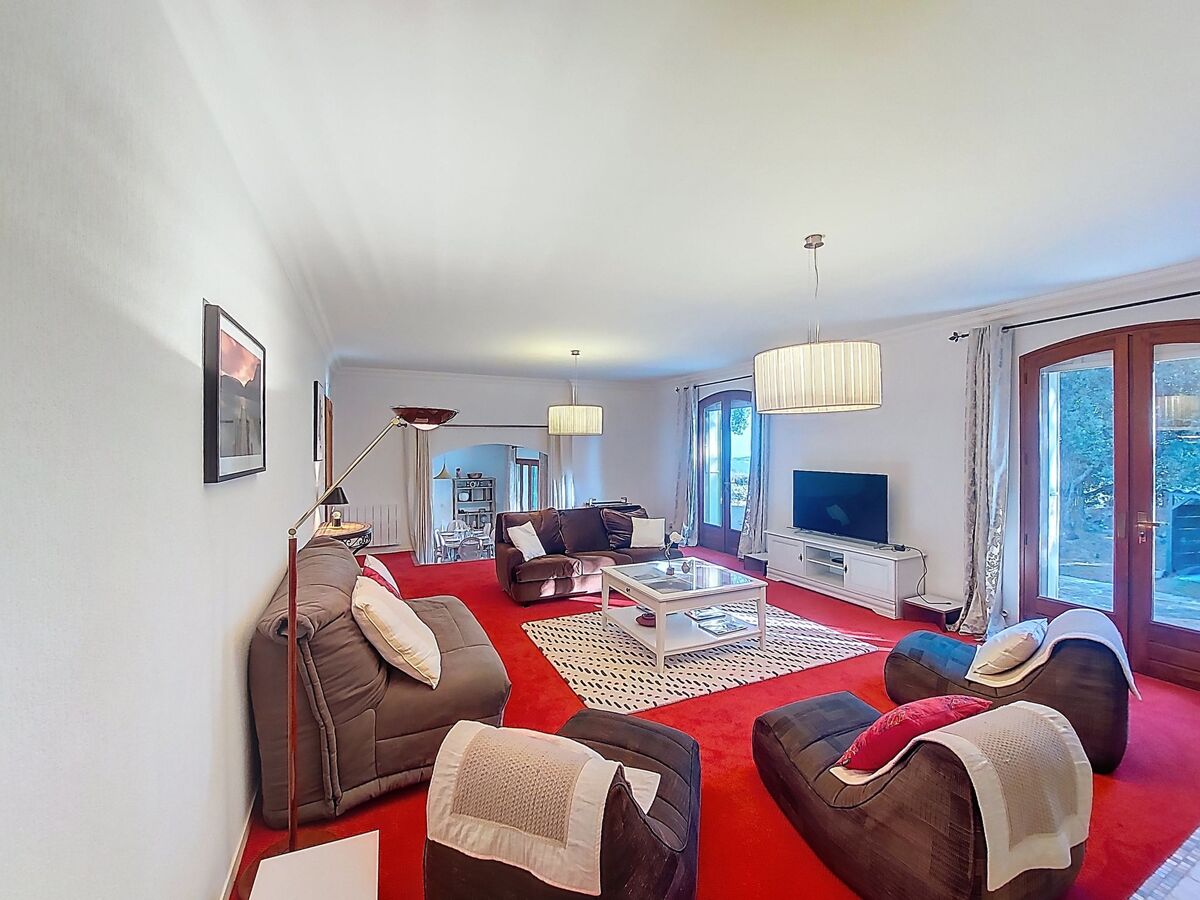 Villa Nature – Maison 200 m² à Figanieres - Photo 9