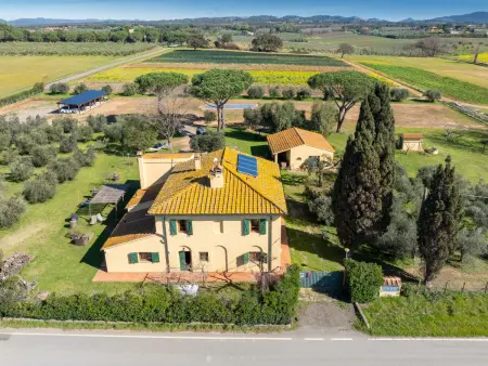 La casa del Prime, maison rénovée 2025 à Cecina : photo 2
