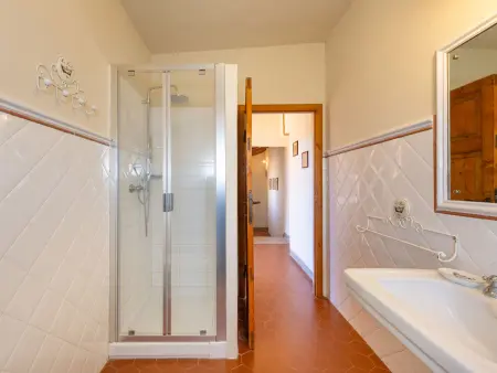 La casa del Prime, maison rénovée 2025 à Cecina : photo 44