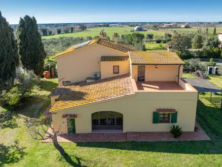 La casa del Prime, maison rénovée 2025 à Cecina : photo 56