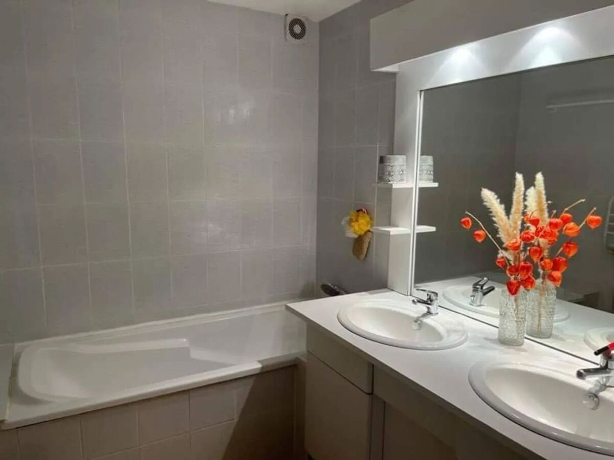 Maison 14 personnes à Pouzauges - 6 chambres, jardin clos - Photo 14