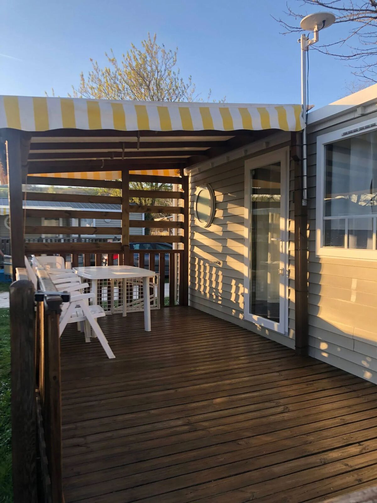 Bungalow 5 pers. avec piscine à Châteauneuf-de-Galaure - Photo 8