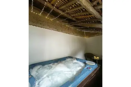 L'Hermine : maison avec jacuzzi à Plouasne : photo 9