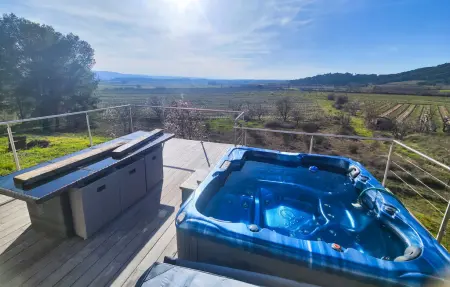 Location maison à Rieux Minervois, Maison avec piscine et jacuzzi