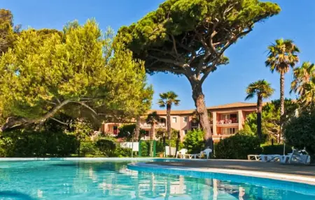 Location appartement à Hyères, PISCINE ET ACCÈS PLAGE