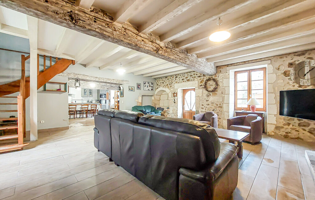 Maison de caractère 19ème siècle, 10 000 m² de terrain - Photo 2