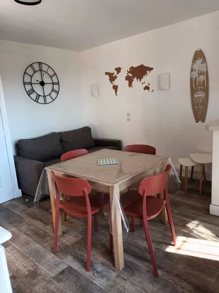 Appartement Cozy aux Issamdres avec Piscine à Roquebrune-sur-Argens : photo 9