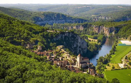 Studio rénové Pierre du 20e siècle à Puy-L'Évêque : photo 13