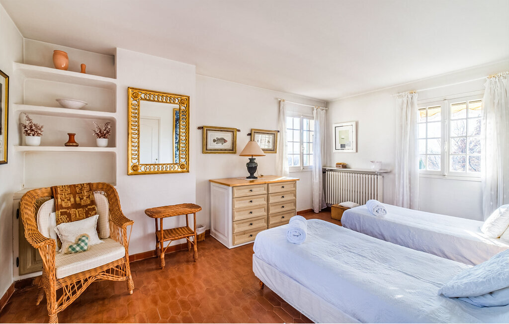 Maison provençale 5 chambres avec piscine 50 m² - Photo 25