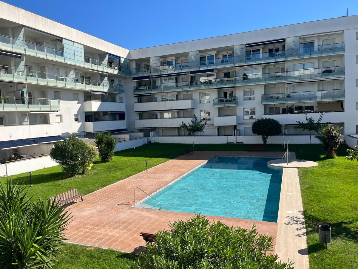 Appartement 1 chambre avec terrasse piscine à Roses - Photo 2
