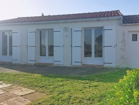 Maison La Bétaudière – Île d'Oléron, jardin et terrasse 70 m² : photo 2