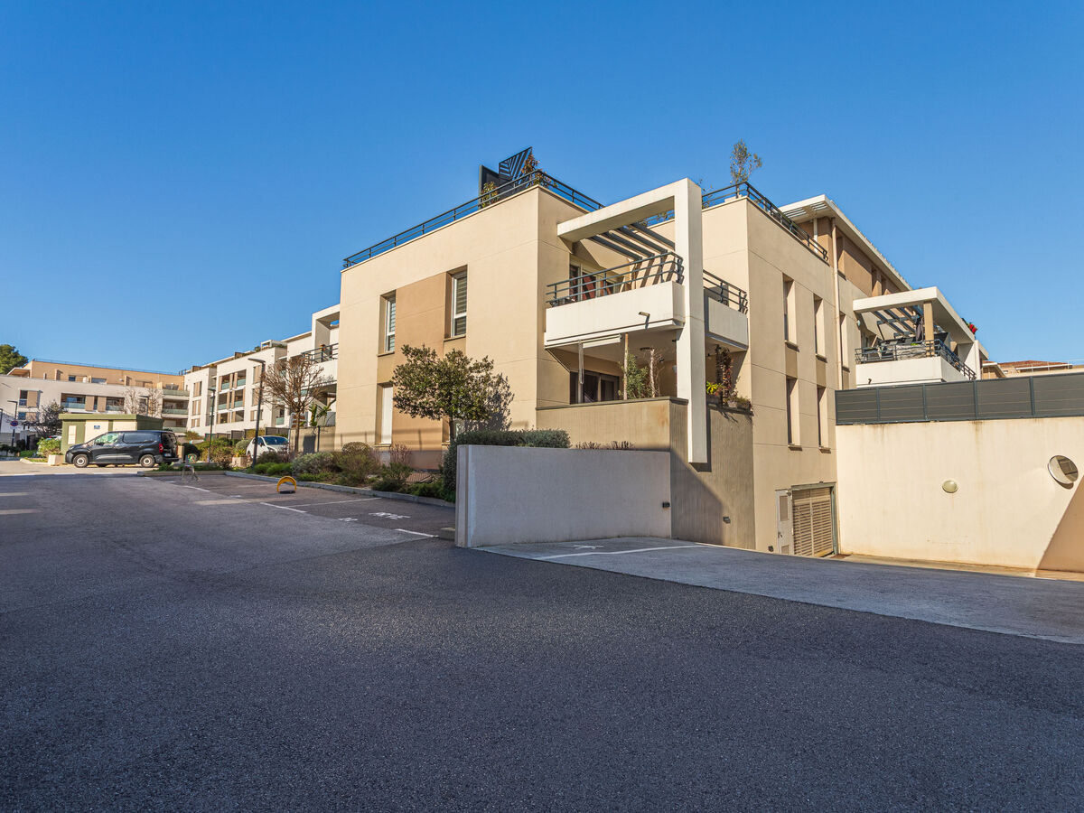 Apt 2 pièces 37 m² loggia, à 3 km de la mer - Photo 8