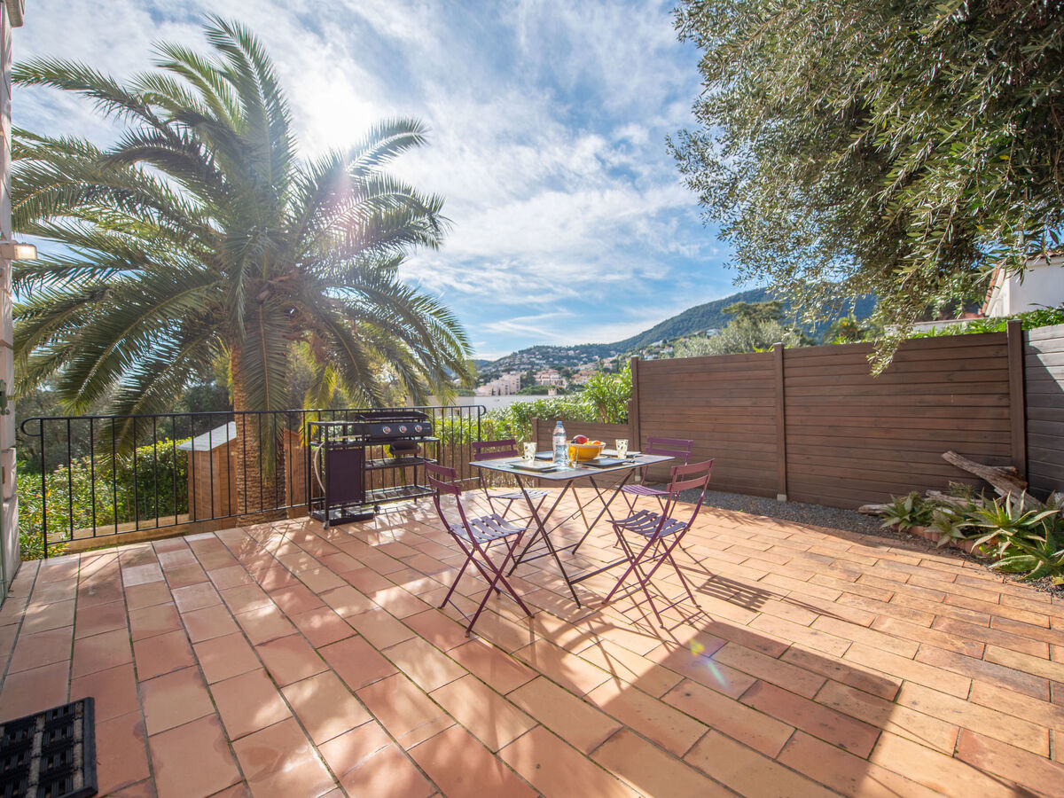 Castel Haussmann – Apt 2 pièces avec terrasse et piscine - Photo 2