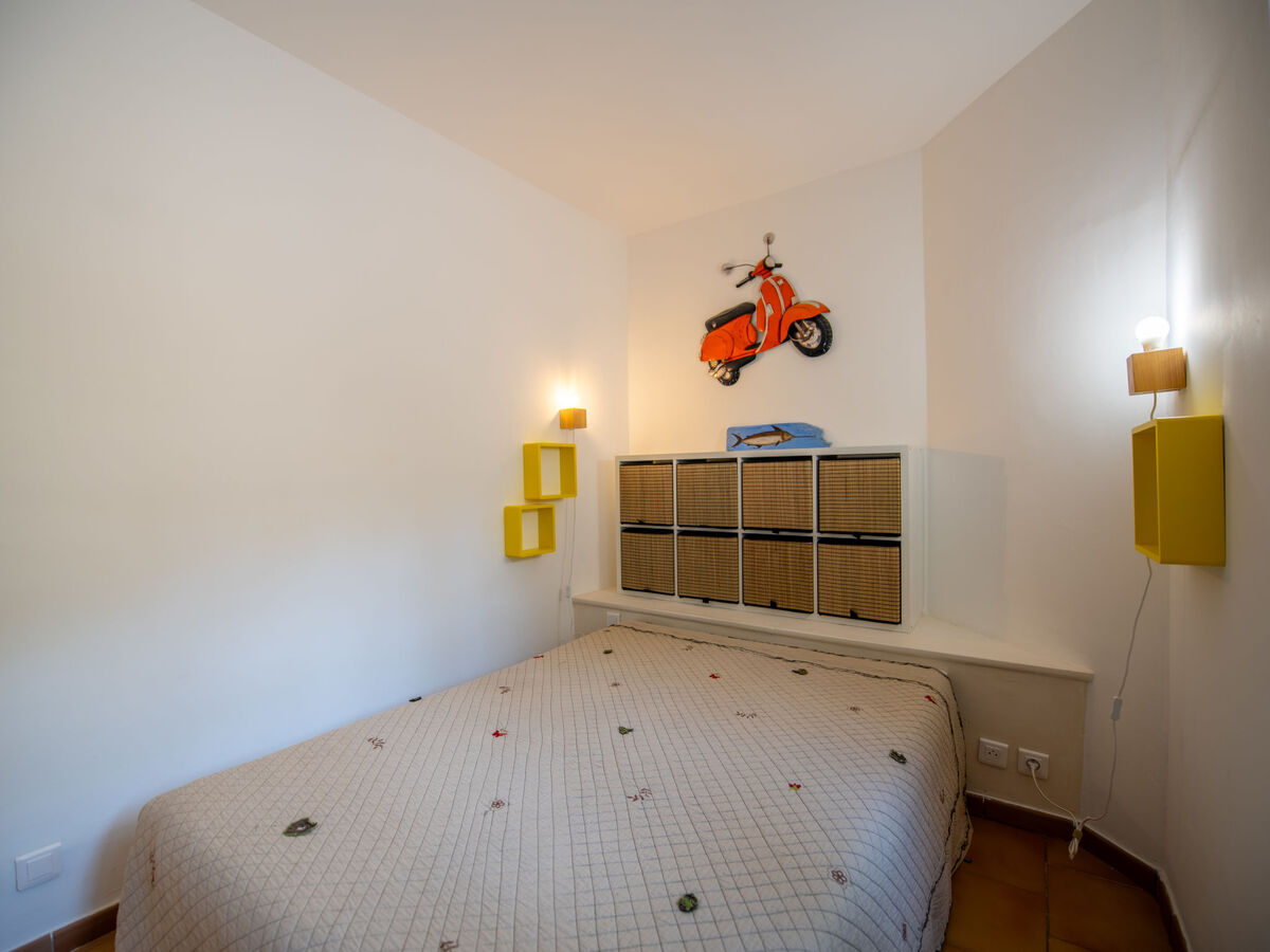 Castel Haussmann – Apt 2 pièces avec terrasse et piscine - Photo 12