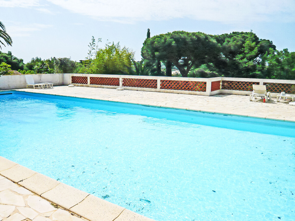 Castel Haussmann – Apt 2 pièces avec terrasse et piscine - Photo 18