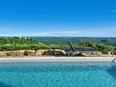 Margherita, maison 8 pers. avec piscine à Groznjan