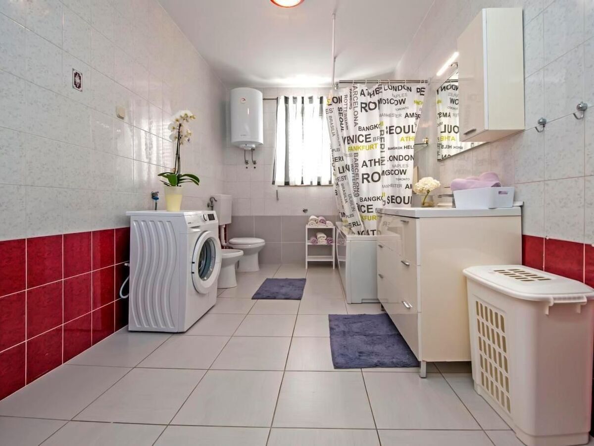Villa ENI à Rovinj : maison 4 chambres avec piscine - Photo 16