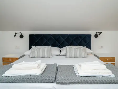 Maison Nina avec piscine privée à Brač : photo 15