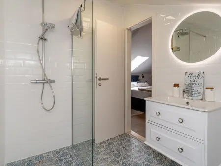 Maison Nina avec piscine privée à Brač : photo 18