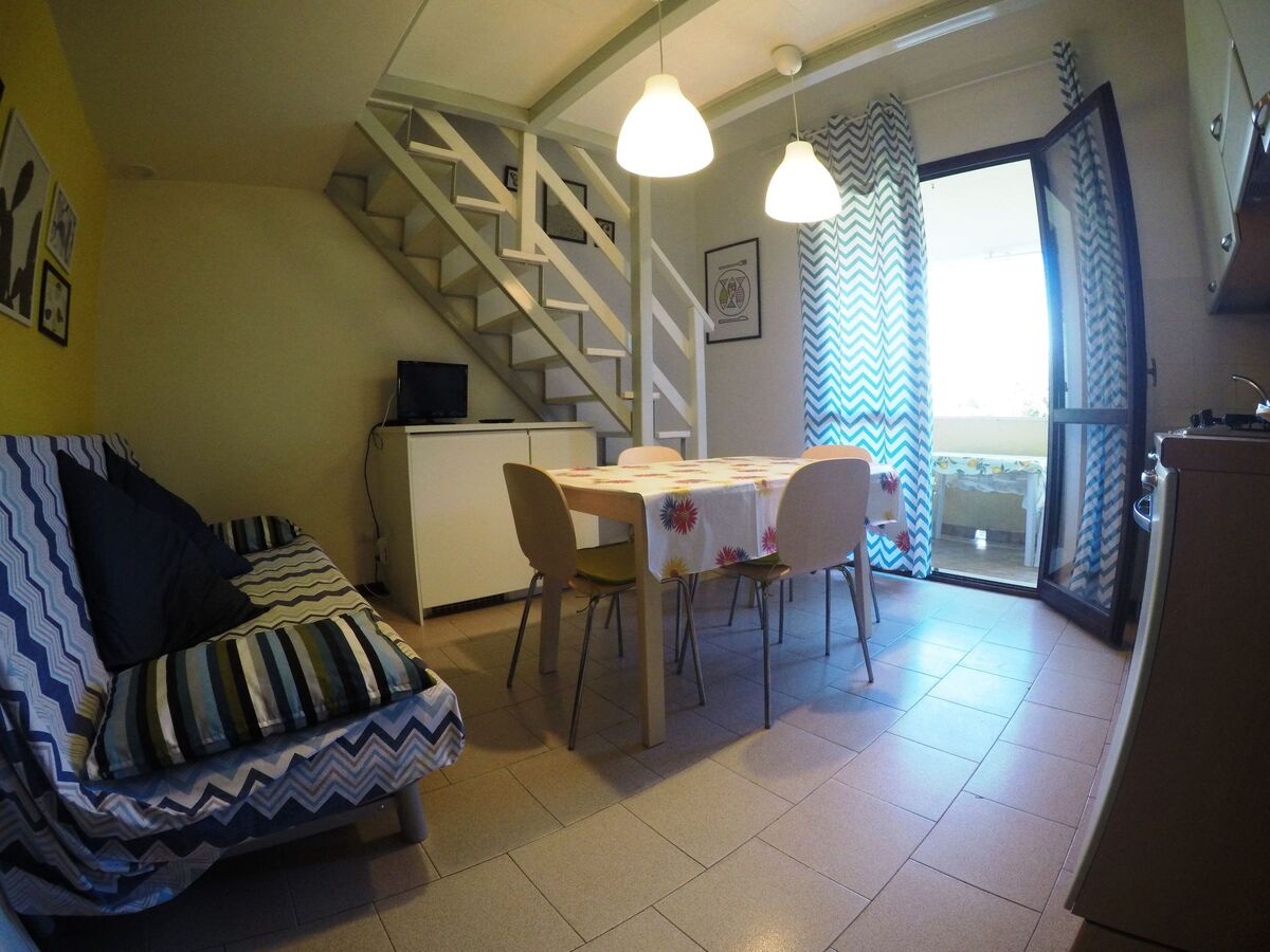 Wohnung im ersten Stock auf zwei Ebenen, Appartement 5 personnes à Rosolina Mare - Photo 2
