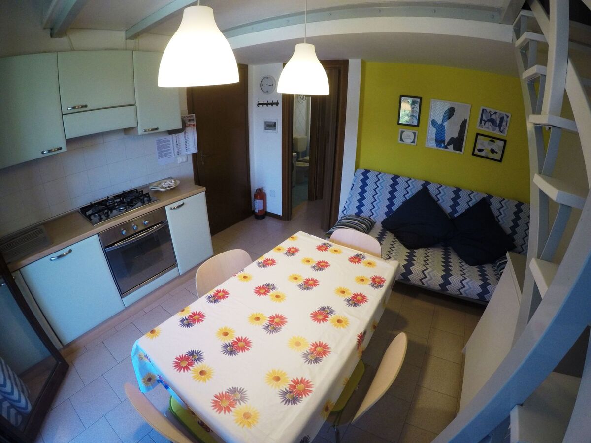 Wohnung im ersten Stock auf zwei Ebenen, Appartement 5 personnes à Rosolina Mare - Photo 5