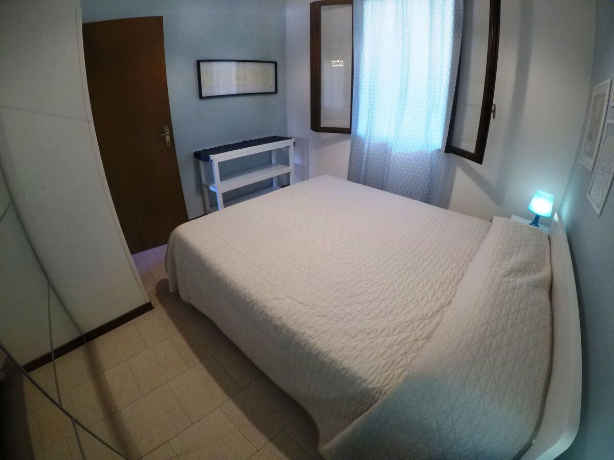 Wohnung im ersten Stock auf zwei Ebenen, Appartement 5 personnes à Rosolina Mare - Photo 9