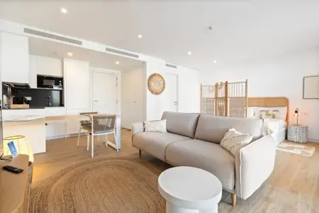 Location appartement à Casares, Séjour élégant pour 2 près de la lagune d'Alcazaba