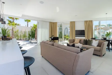 Unique & Luxurious Villa with Heated Pool!, Villa de luxe à Mijas Costa - Photo 16