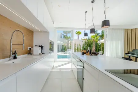 Unique & Luxurious Villa with Heated Pool!, Villa de luxe à Mijas Costa - Photo 22