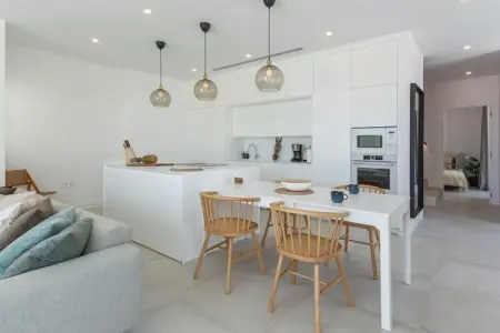 Modern Villa with Private Pool & Rooftop Terrace, Villa moderne à Mijas Costa - Photo 3